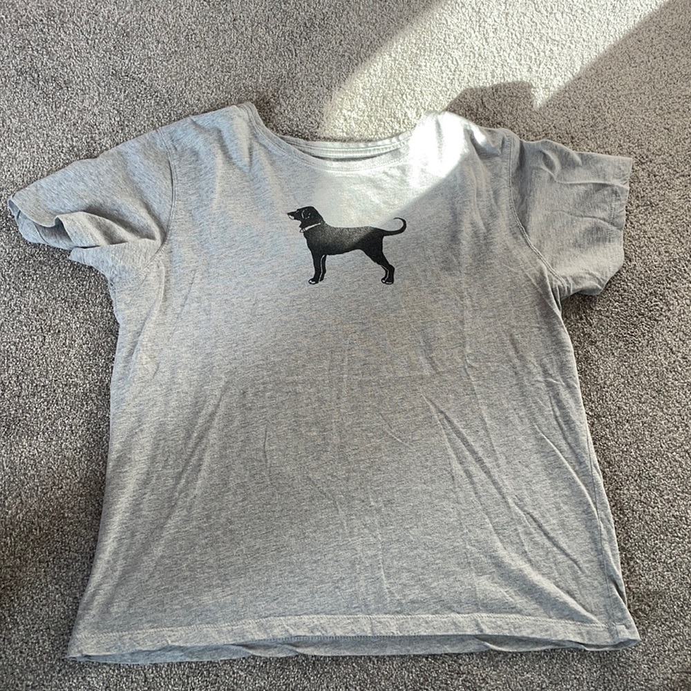 Women’s black dog tee 🐶